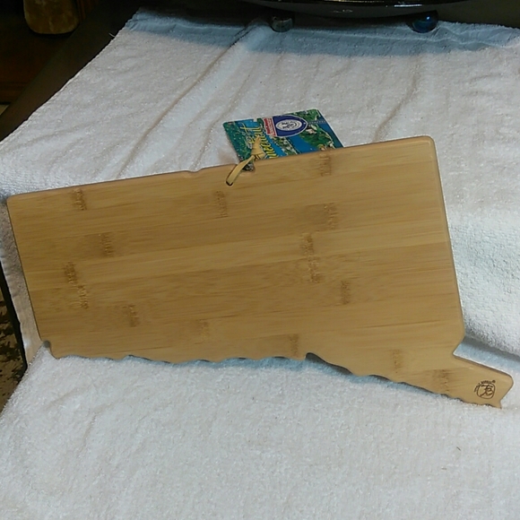 Bamboo cutting servin board. - Picture 4 of 7